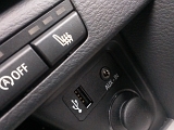 USB-Audio Schnittstelle, AUX-IN, Sitzheizung für Fahrer und Beifahrer.jpg